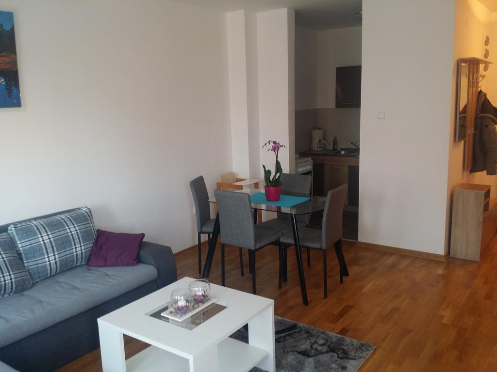 Apartment Jelena Zrenjanin Exterior foto